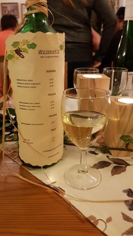 Gasthaus Zum Spaeth Englmannsberg エクステリア 写真